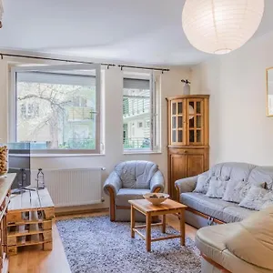 Cosy Pet-friendly Flat W Balcony @ Orczy Garden Budapest